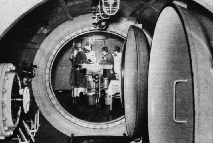 Ite Botema operating in a room with pure oxygen